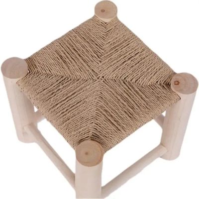 Ajoutez une touche d'élégance à votre salon et salle à manger avec un tabouret en bois massif nordique moderne