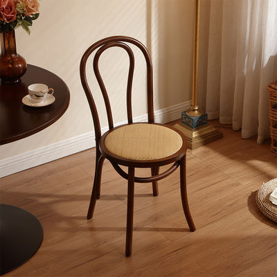 Chaise de mariage en bois massif en rotin naturel chaise en bois de banquet personnalisée moderne chaise empilable pour meubles commerciaux