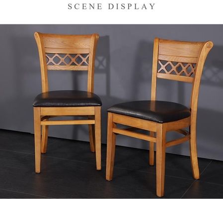 Chaise à manger en bois massif avec un design moderne et un coussin rembourré en cuir PU doux