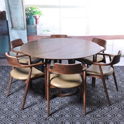 Meubles de salle à manger moderne en bois massif en noyer Table à manger ronde avec un design unique