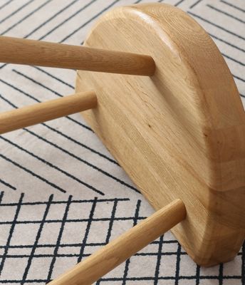 Des chaises hautes modernes et des tabourets en bois massif pour pub L-62
