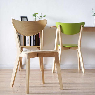 En bois massif ancien sculpté à dos haut en bouleau courbé Chaises à manger pour café