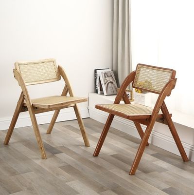 Emballage du courrier Design moderne Des chaises de restaurant pliables en bois de rotin pour les meubles domestiques