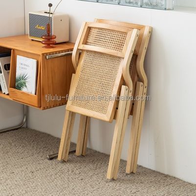 Chaises de salle à manger pliantes en rotin de bois Style de conception moderne pour les meubles de salle à manger et la construction en bois massif