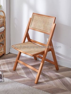 Emballage du courrier Chaise à manger pliante en rotin en bois massif pour la décoration de restaurants nordiques