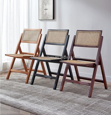 Emballage du courrier Chaise à manger pliante en rotin en bois massif pour la décoration de restaurants nordiques