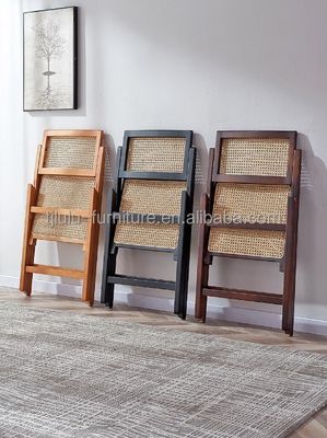 Emballage du courrier Chaise à manger pliante en rotin en bois massif pour la décoration de restaurants nordiques
