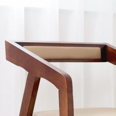 Chaise de bras en bois Restaurant Couleur noyer Dining Chaise en bois massif spécifique pour les meubles de salle à manger