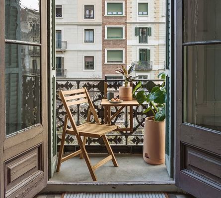 Chaise en bois pliable solide pour hôtel et restaurant Nordic Design