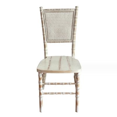 Chaise de salle à manger naturelle noire robuste design nordique Moderne échantillon en bois massif en cuir PU pour chambre de mariage