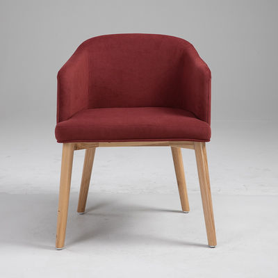 Chaise de salle à manger en bois de chêne danois pour la durabilité et le style