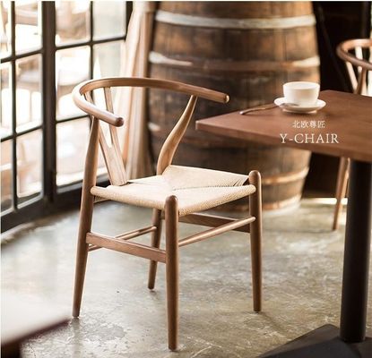 Fabriqué à la main en bois massif plage corde tissée coussin manger Y Chaise NON plié Service OEM Accepté en bois massif