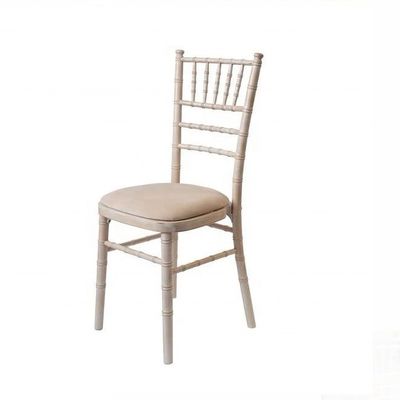 Accueil Meubles d'ameublement d'emballage du courrier Blanc Laver Chiavari Chaises en bois Mariage Hôtel Banquet Chaise empilable avec coussin amovible
