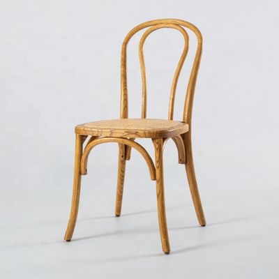 Matériau chinois d'acajou et de rotin Meubles de maison nordiques Charpente en bois Chaise à manger de banquet avec bois massif empilable