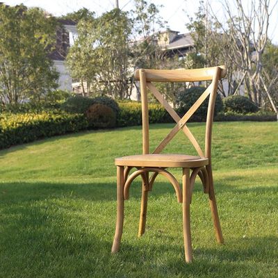 Style des installations de loisirs Chaise de mariage en bois massif à dos croisé pour le loisirs