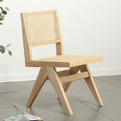 Meubles de restaurant nordiques antiques Chaise à manger en bois massif avec rotin d'hôtel et bon design