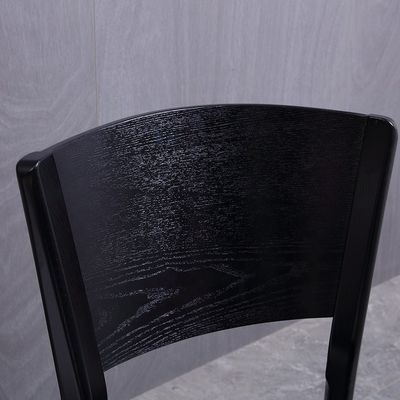 Chaise de salle à manger moderne de luxe pour ménage/hôtel avec conception empilable et matériau en bois massif