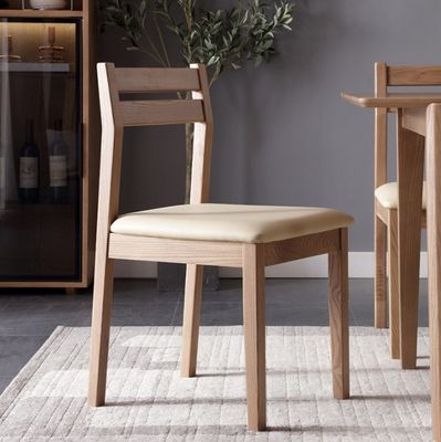 Meubles de salon Chaises en bois massif avec coussin dans un design moderne classique