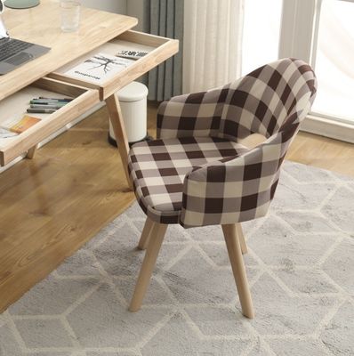 Chaises de salle à manger nordique de style moderne avec sièges en bois colorés