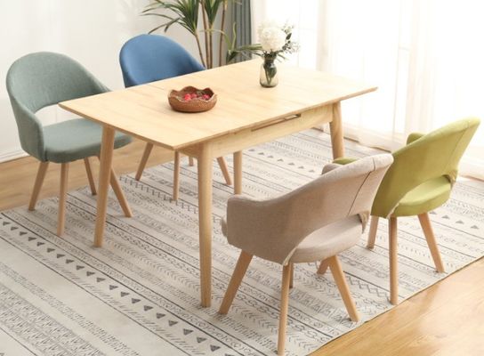 Chaises de salle à manger nordique de style moderne avec sièges en bois colorés