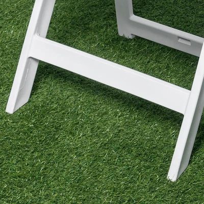 Chaises de banquet en bois massif destinées aux événements d'hôtel dans les meubles commerciaux en 2023