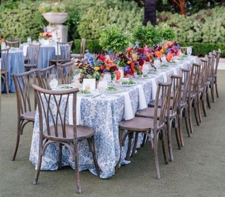 Événement de mariage antique Vintage X Cross Back Chaise en bois empilable avec siège en mousse de rotin