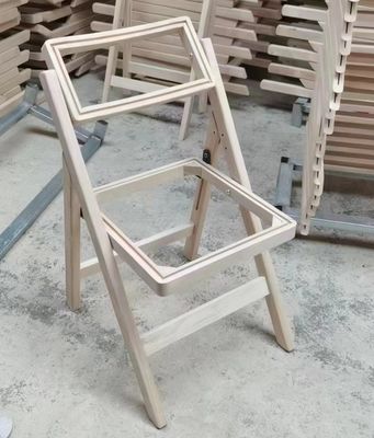 Meubles de salle à manger en bois Chaises pliables durables pour les restaurants et les événements