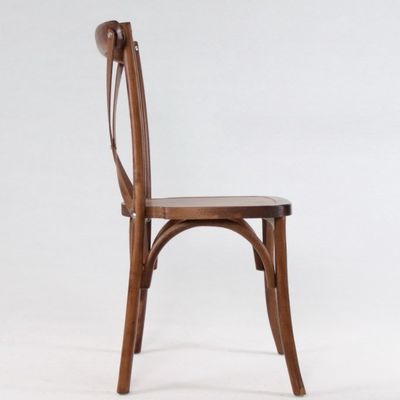 Style de design antique D50*W42*H88CM Chaises à dos croisé en bois empilable pour restaurants et meubles Morden