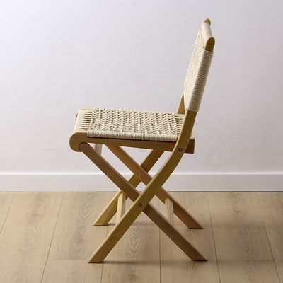 Réception de mariage et événement Meubles d'hôtel en bois massif Chaise à manger pliante en bois massif avec finition de peinture en nitrolacque / PU