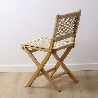 Réception de mariage et événement Meubles d'hôtel en bois massif Chaise à manger pliante en bois massif avec finition de peinture en nitrolacque / PU