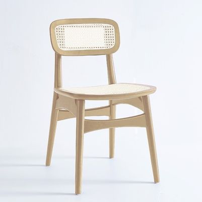 Chaise en bois massif nordique de conception moderne pratique Chaise à manger en rotin pour restaurant
