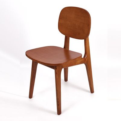 Chaise de restaurant nordique en bois de caoutchouc Chaises en bois exquises pour salle à manger moderne