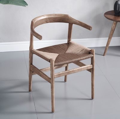 Chaise de salle à manger en bois moderne avec design Wishbone et siège à corde antique
