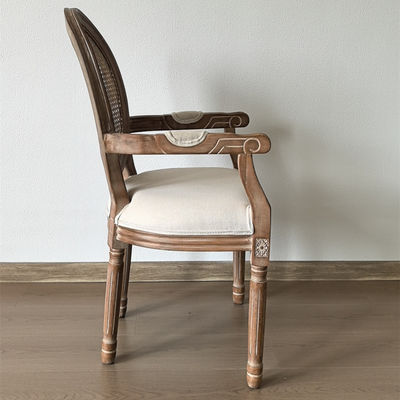 Style de design moderne Nitrolacquer Finition style vintage français Tissu de salle à manger en bois sur mesure Louis Armrest Chaise pour l'événement