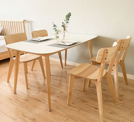 Chaise de salle à manger en bois massif pour un restaurant spécial pour les jeunes