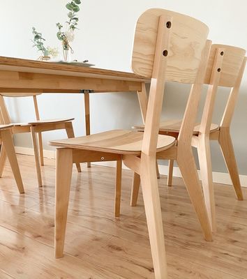 Chaise de salle à manger en bois massif pour un restaurant spécial pour les jeunes