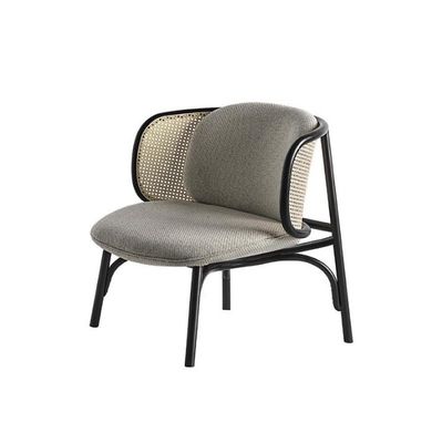 Chaise en rotin unique en bois pour le dernier design Chaise en bois rembourrée W68*D70*H82cm