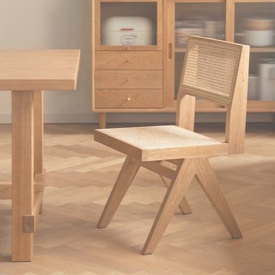 Service OEM Accepté Chaise de salle à manger moderne Nordique en bois massif pour meubles de jardin, salon, café et restaurant