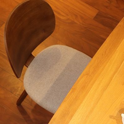 Chaise à manger Meubles nordiques Chaises en bois rembourrées Chaise de café démontable Assemblage spécifique W44cm*D46cm*89cm