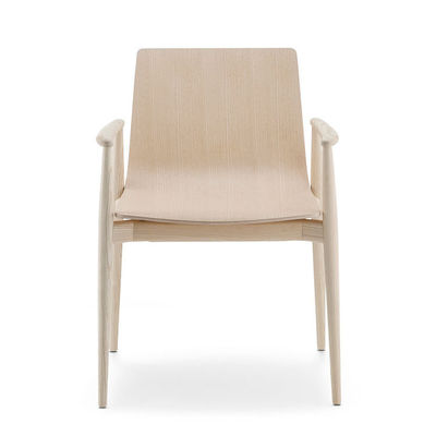 Nordic Light Luxury fauteuil en bois massif fauteuil de cuisine rembourrée en cuir pour hôtels Café et salon Emballage du courrier