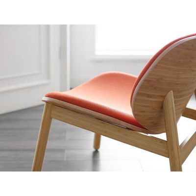 Siège en tissu confortable Chaise en bois pour hôtel Restaurant Salle de séjour Café en design moderne nordique