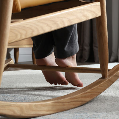 Chaise de bureau en bois massif avec coussin doux et compétitif