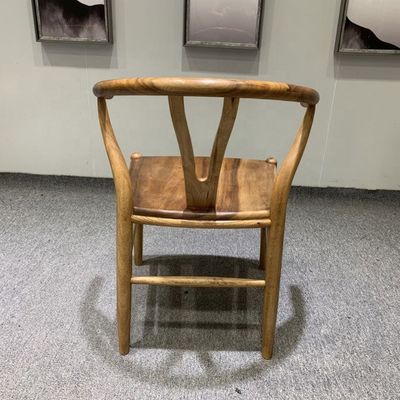 Y Chaise à manger en bois massif spécifique au restaurant avec peinture NC/PU et design Wishbone