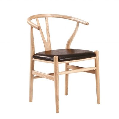 Chaise de salle à manger en bois massif en cuir en PU moderne sans pliage et conception de corne moderne
