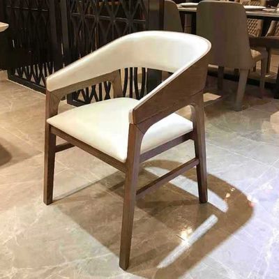 Meubles de salle à manger moderne en bois de chêne/chêne chaise de bras rembourrée pour hôtel et restaurant