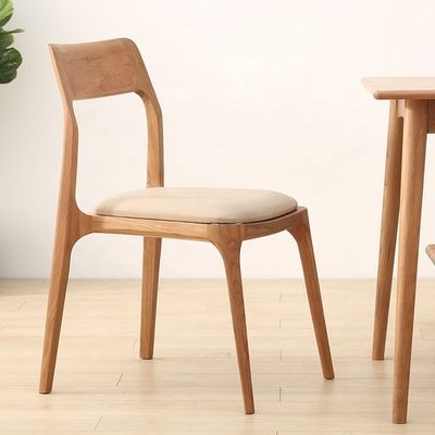 Meubles de maison nordiques modernes Chaise de salle à manger en bois de cendres empilable sans conception pliée