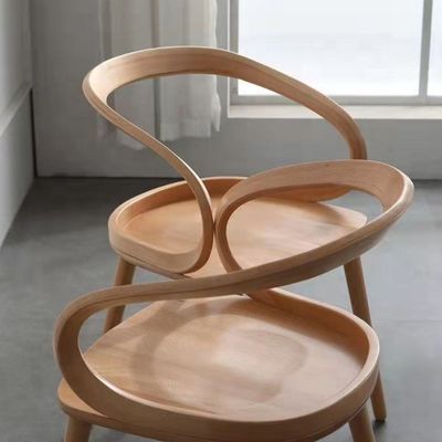 Chambre à manger moderne en hêtre en bois massif Chaise pliante à café avec dossier incurvé et style nordique