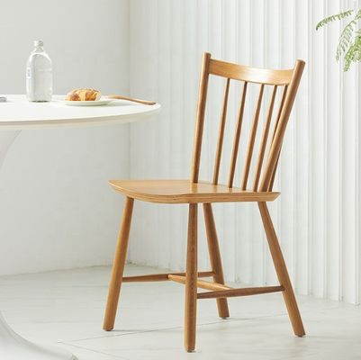 Chaise à manger en bois massif en bois de chêne durable moderne pour les solutions d'ameublement d'hôtel et de restaurant