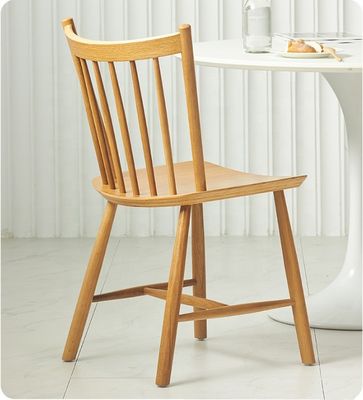 Chaise à manger en bois massif en bois de chêne durable moderne pour les solutions d'ameublement d'hôtel et de restaurant