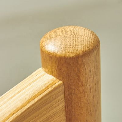 Chaise à manger en bois massif en bois de chêne durable moderne pour les solutions d'ameublement d'hôtel et de restaurant